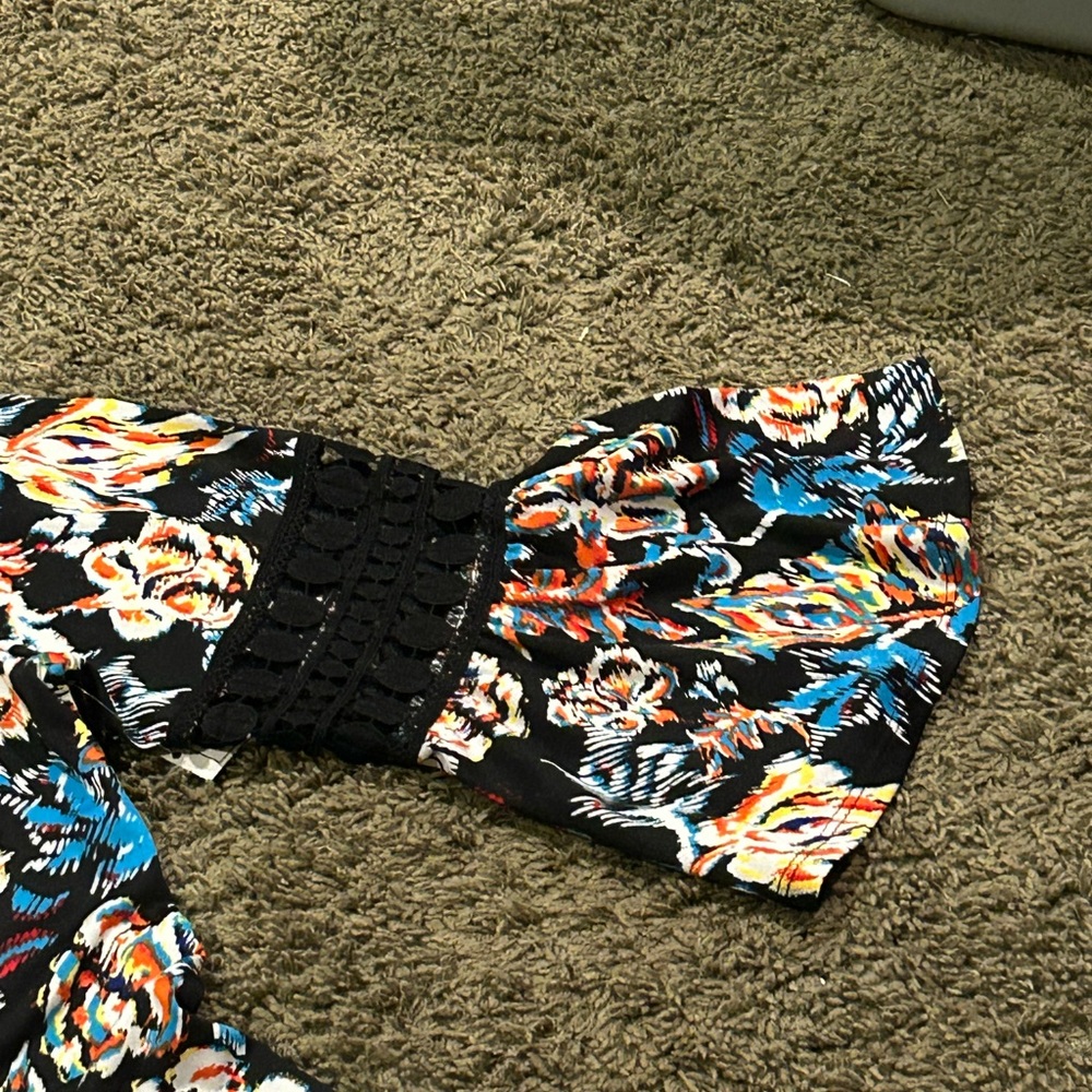 Woman’s dress 2x - Picture 3 of 4
